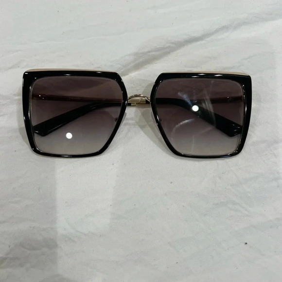 Prada PR 58WS Sunglasses - Picture 4 of 9